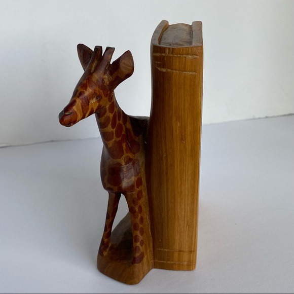 Giraffe Bookend Hand carved of wood 6” X 6” brown zoo animals one - Picture 6 of 14